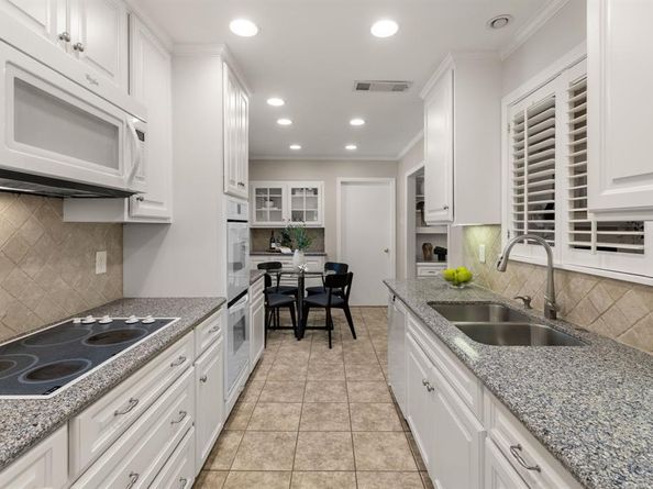 328  Ridgebriar Drive , Richardson Texas 75080