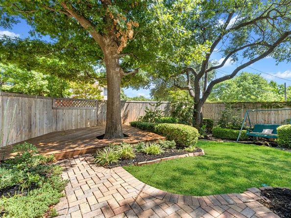 328  Ridgebriar Drive , Richardson Texas 75080