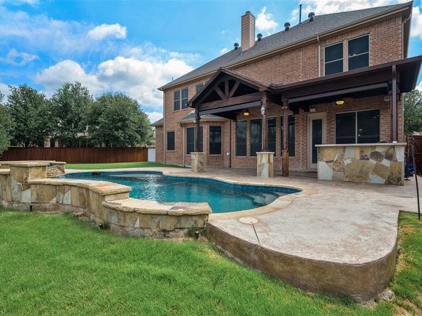 9330  Blanco Drive , Lantana Texas 76226