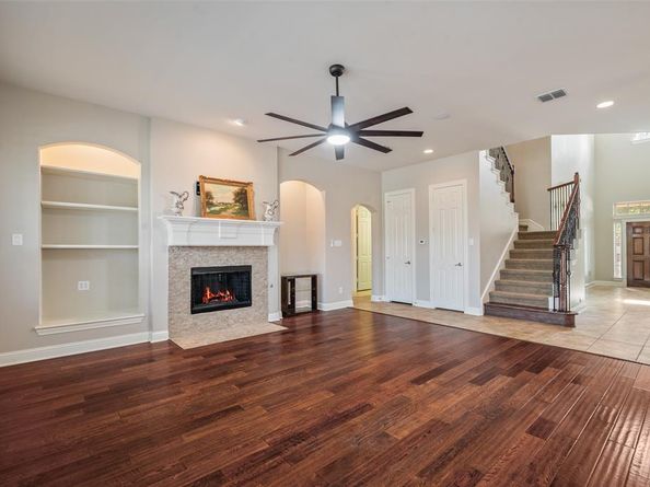 9330  Blanco Drive , Lantana Texas 76226