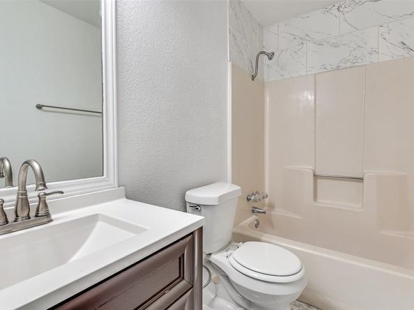 2046  Sheriff Drive , Grand Prairie Texas 75051