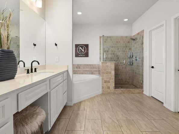 6909  Clayton Nicholas Court , Arlington Texas 76001