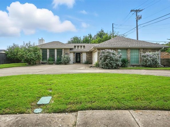 6002  Costera Lane , Dallas Texas 75248