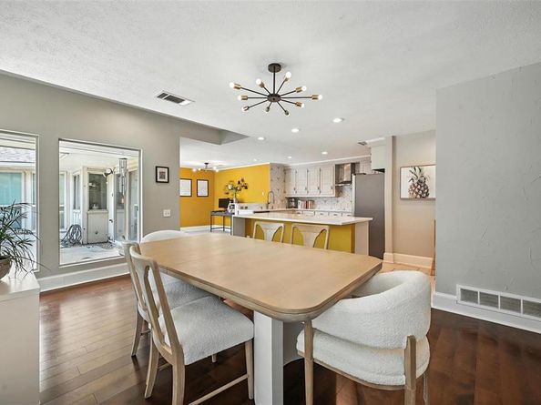 6002  Costera Lane , Dallas Texas 75248