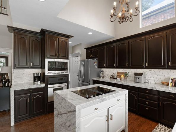 2849  Timber Hill Drive , Grapevine Texas 76051