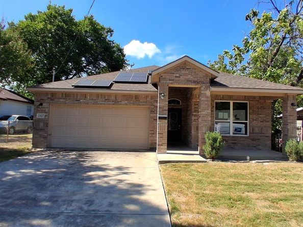 2527  Wilhurt Avenue , Dallas Texas 75216