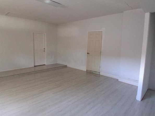 2527  Wilhurt Avenue , Dallas Texas 75216
