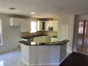 2527  Wilhurt Avenue , Dallas Texas 75216