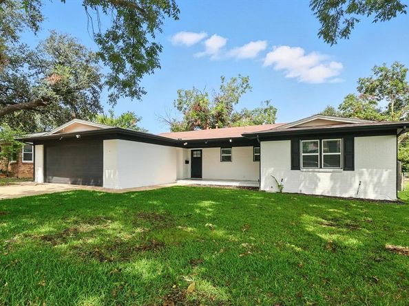 2800  Sadler Avenue , Fort Worth Texas 76133