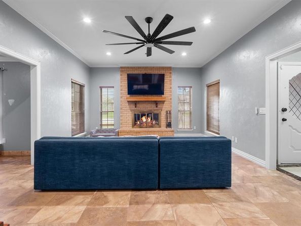 2214  Valley Mill  , Carrollton Texas 75006