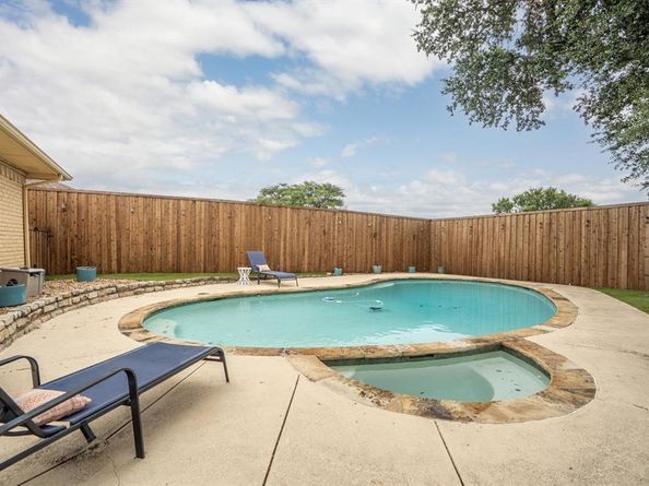 2214  Valley Mill  , Carrollton Texas 75006