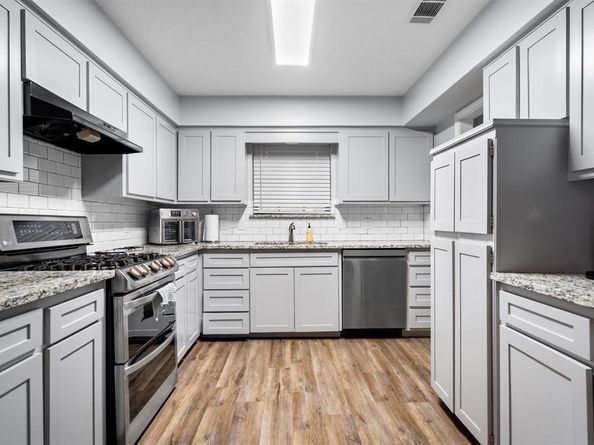 2214  Valley Mill  , Carrollton Texas 75006