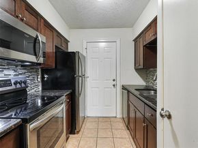 4317  Hartford Street  102, Dallas Texas 75219