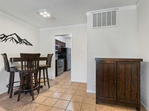 4317  Hartford Street  102, Dallas Texas 75219