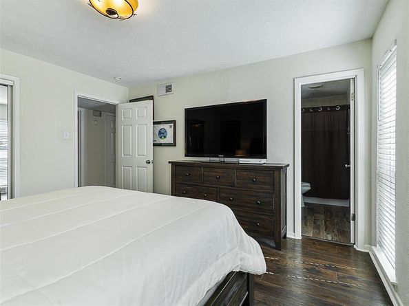 4317  Hartford Street  102, Dallas Texas 75219