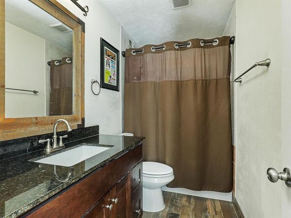 4317  Hartford Street  102, Dallas Texas 75219