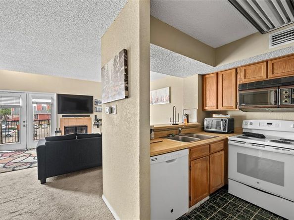 9811  Walnut Street  201, Dallas Texas 75243