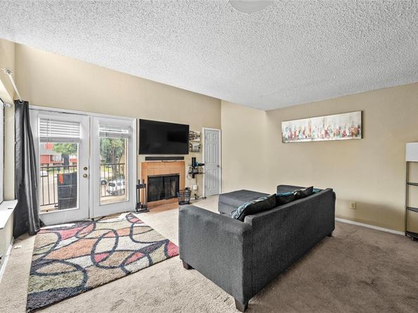 9811  Walnut Street  201, Dallas Texas 75243