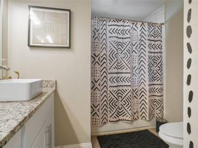 101 W Ash Lane , Euless Texas 76039