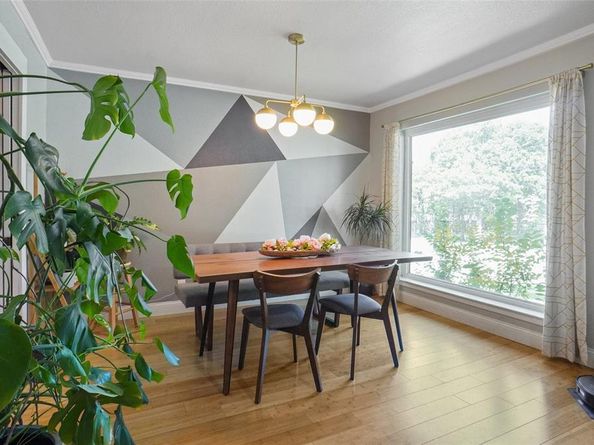 101 W Ash Lane , Euless Texas 76039