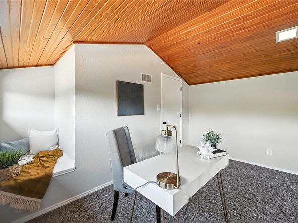 1008  Forest Creek Street , Benbrook Texas 76126