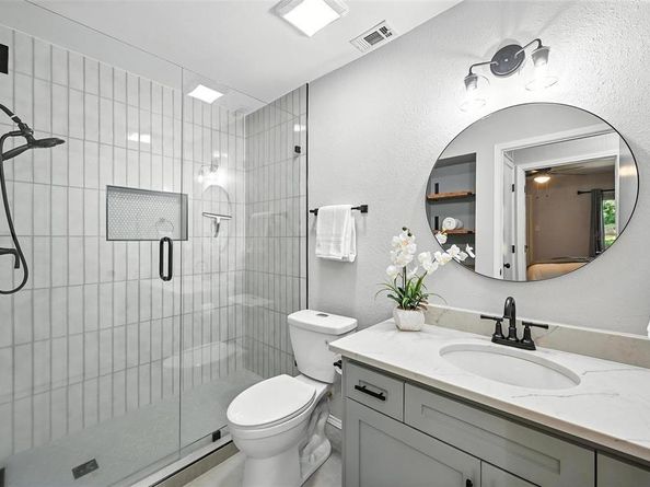 1008  Forest Creek Street , Benbrook Texas 76126