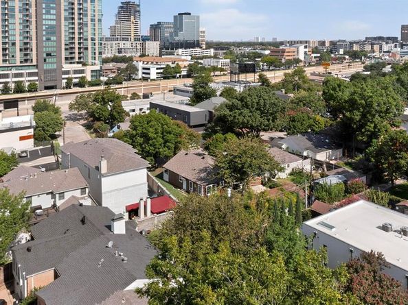 5020  Pershing Street , Dallas Texas 75206