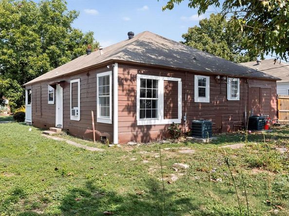5020  Pershing Street , Dallas Texas 75206