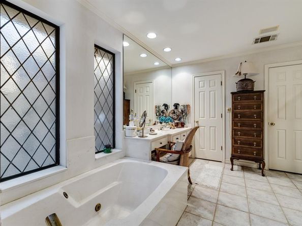 4708  Shady Ridge Court , Fort Worth Texas 76109