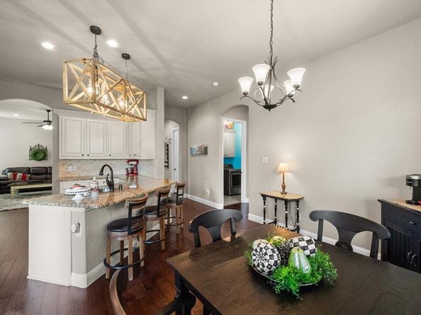 4512  Sunflower Drive , Mansfield Texas 76063