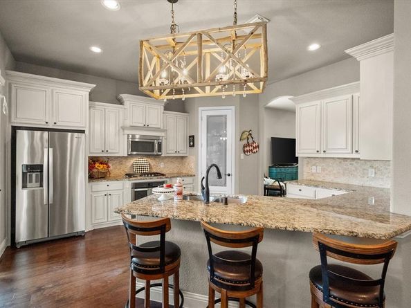 4512  Sunflower Drive , Mansfield Texas 76063