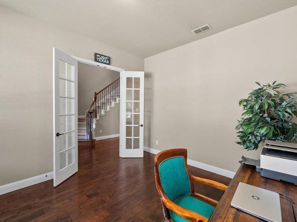 4512  Sunflower Drive , Mansfield Texas 76063