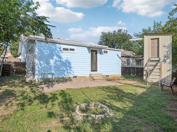 522  Denton Street , Denton Texas 76201