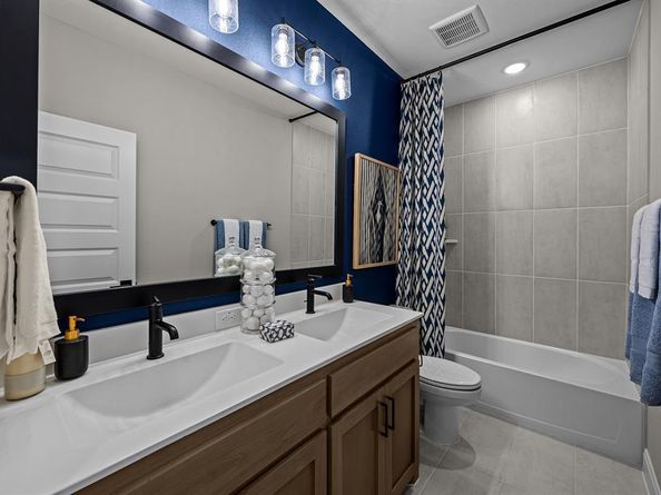9141  Amilie Vue Lane , Dallas Texas 75243