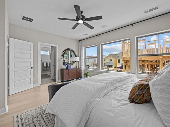 9141  Amilie Vue Lane , Dallas Texas 75243