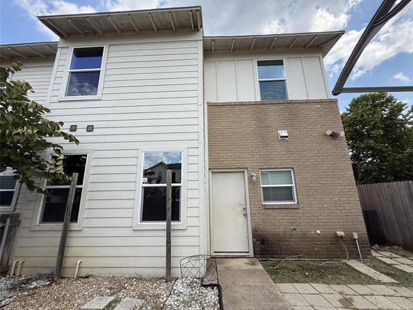 2823  South Boulevard , Dallas Texas 75215