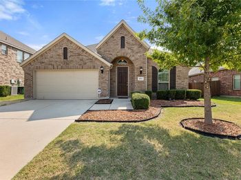 1004  Water Garden Circle 