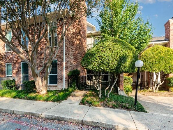 7510  Holly Hill Drive  132, Dallas Texas 75231