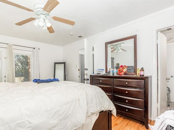 7510  Holly Hill Drive  132, Dallas Texas 75231