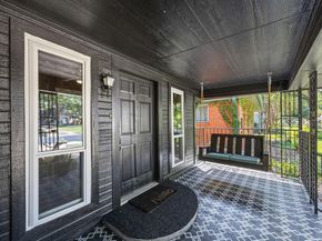 938 N Clinton Avenue , Dallas Texas 75208
