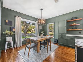 938 N Clinton Avenue , Dallas Texas 75208