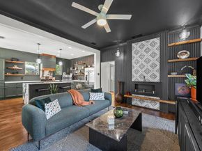 938 N Clinton Avenue , Dallas Texas 75208