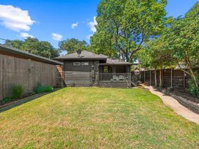 938 N Clinton Avenue , Dallas Texas 75208