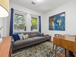 938 N Clinton Avenue , Dallas Texas 75208