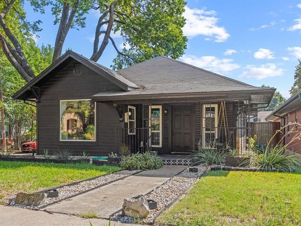 938 N Clinton Avenue , Dallas Texas 75208