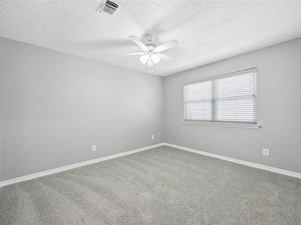 207 E Harwood Road  14, Euless Texas 76039