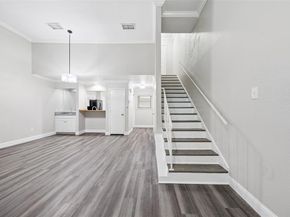 207 E Harwood Road  14, Euless Texas 76039