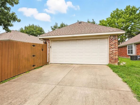 1329  Ballantrae Drive , Allen Texas 75013