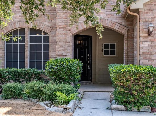 3227  Guadaloupe  , Grand Prairie Texas 75054