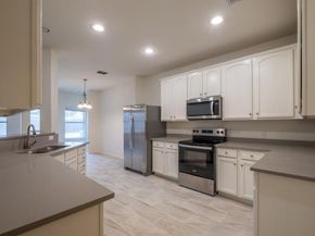 3227  Guadaloupe  , Grand Prairie Texas 75054